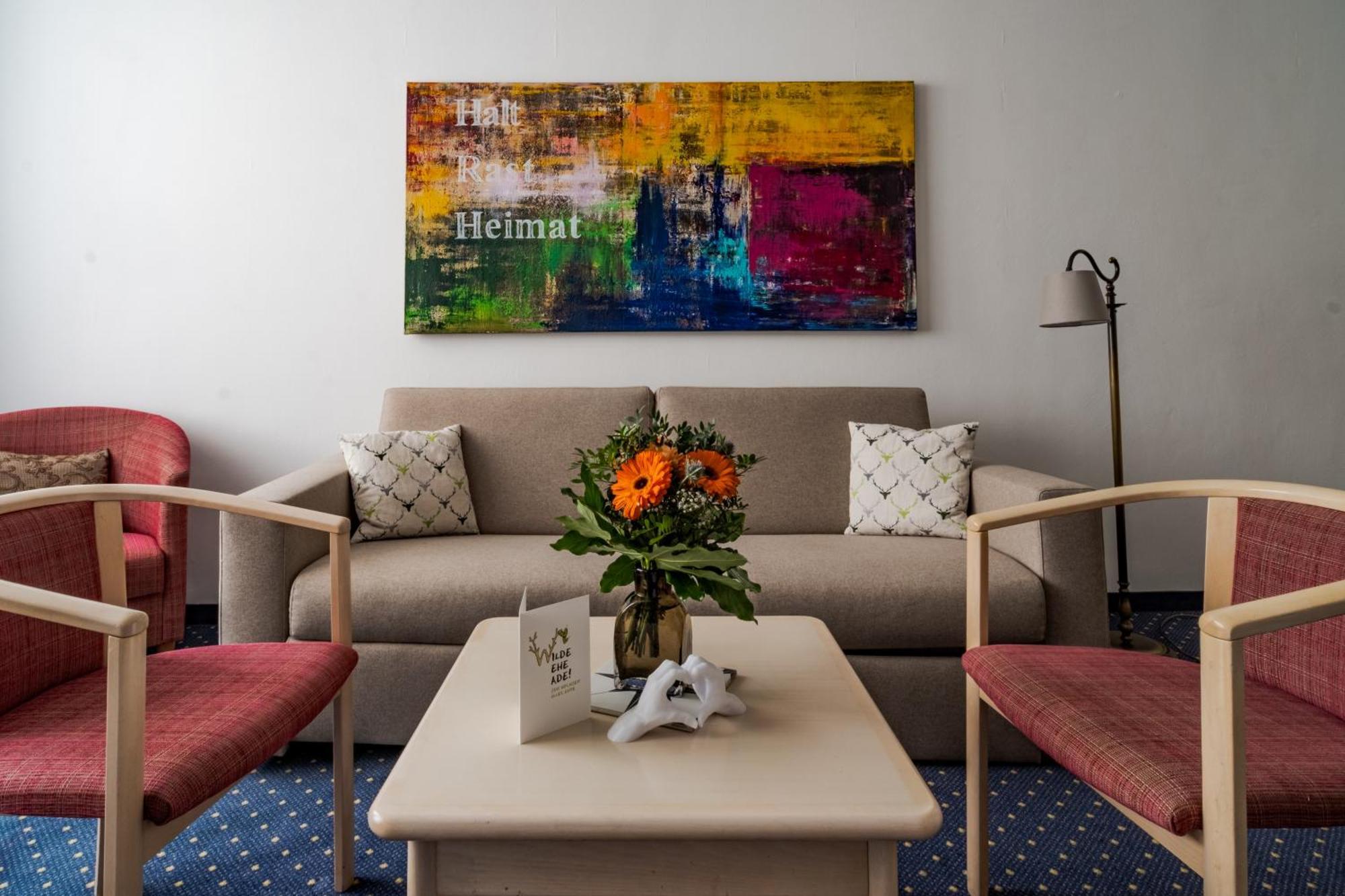 Hotel Goldener Hirsch Kaufbeuren Buitenkant foto
