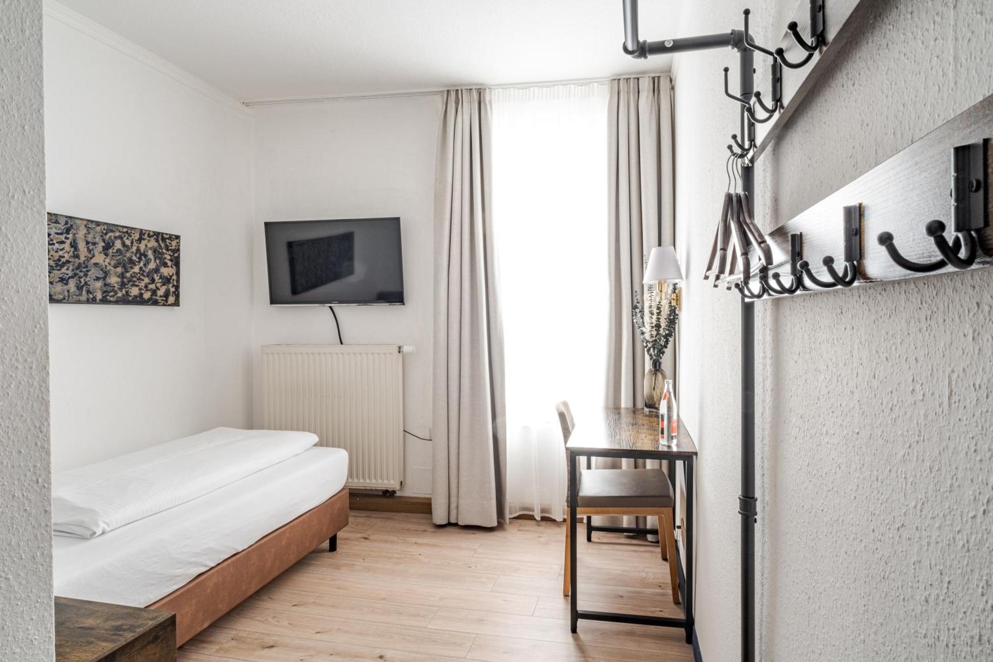 Hotel Goldener Hirsch Kaufbeuren Buitenkant foto